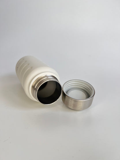 TYESO Mat Finish Vacuum Insulated Bottle